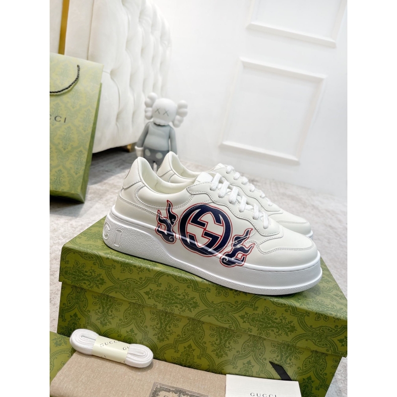 G*u*i casual shoes